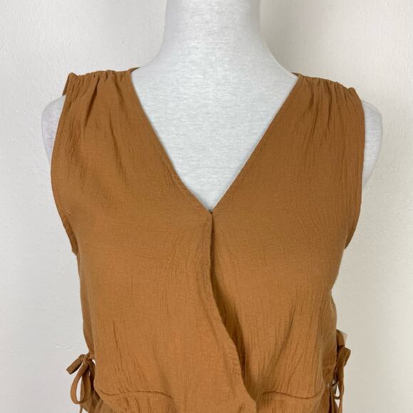 Grade & Gather | NWT Magnolia Brown Crepe Side Tie Cinched Peplum Tank - Picture 3 of 9